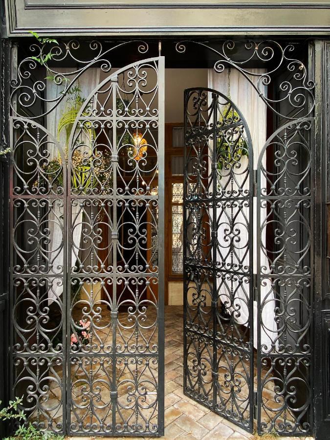 L'Heure Bleue - Charme Et Histoire Au Coeur D'Avignon Apartment Exterior photo