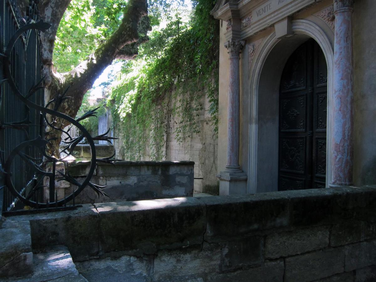 L'Heure Bleue - Charme Et Histoire Au Coeur D'Avignon Apartment Exterior photo
